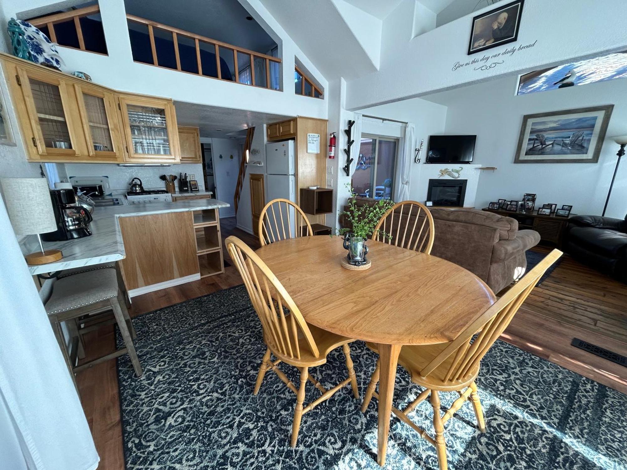 Modern Ocean Cabin 27 Stylish Kitchen & Jacuzzi Smith River Exterior photo